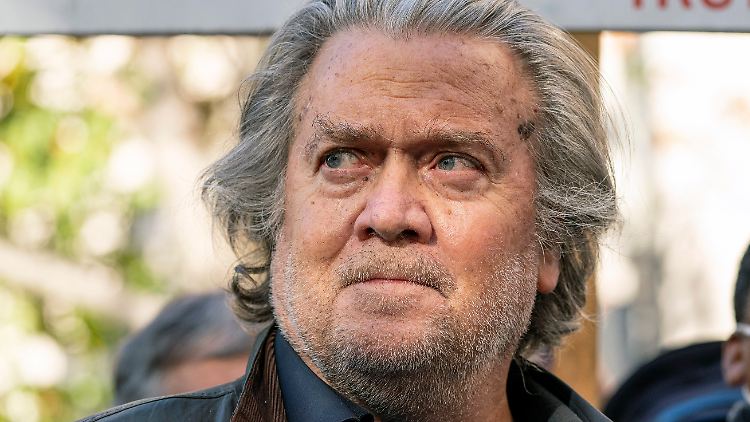 Steve Bannon steht nun vor Gericht (Archivbild).