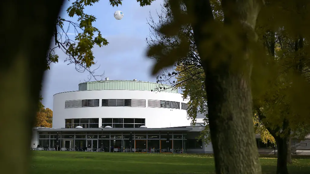 Nora-Kuester-Dammaschke-wird-ab-August-neue-Kanzlerin-der-Hochschule-Magdeburg-Stendal-und-ist-damit-neue-Vorgesetzte-fuer-das-nichtwissenschaftliche-Personal