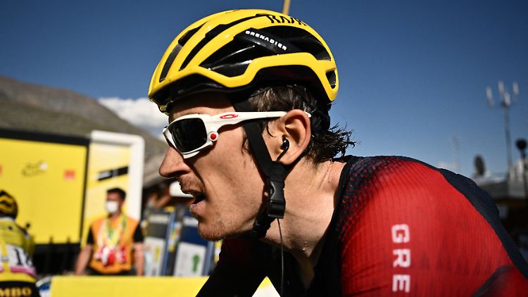 Geraint Thomas lauert auf Rang drei, ist aber wohl chancenlos.
