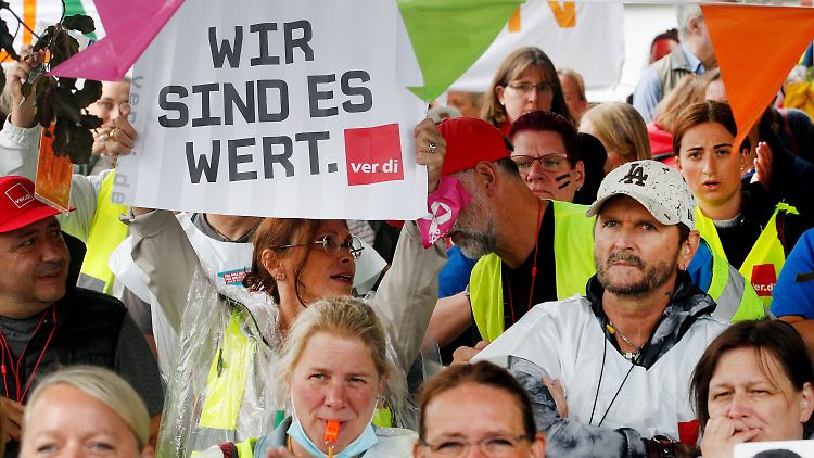 Elf Wochen wurden die Unikliniken in NRW bestreikt, es war der bislang längste Arbeitskampf im Gesundheitswesen in dem Bundesland.
