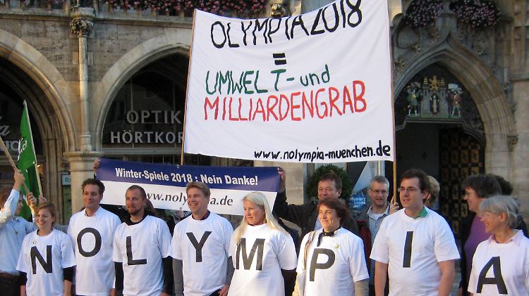 Der Widerstand gegen die Münchner Olympia-Bewerbung nimmt durch die Abgabe des Bid Books noch einmal Fahrt auf.