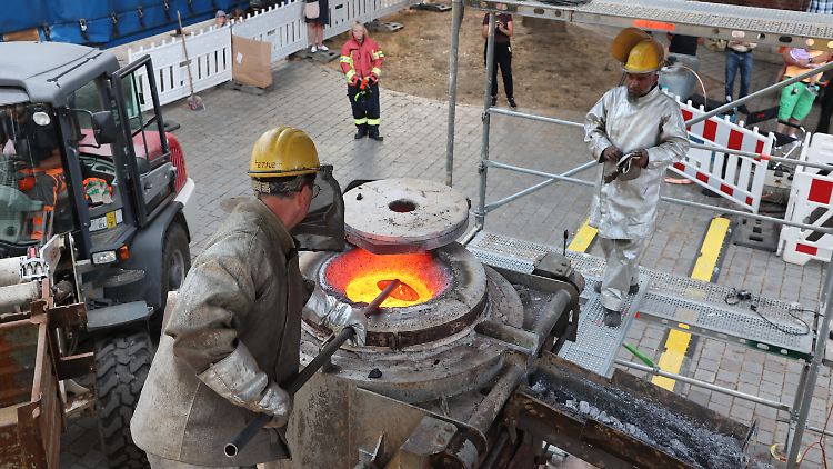 Zwar stiegen die Löhne insgesamt, Beschäftigte in der Metallindustrie profitierten davon aber vergleichsweise wenig.