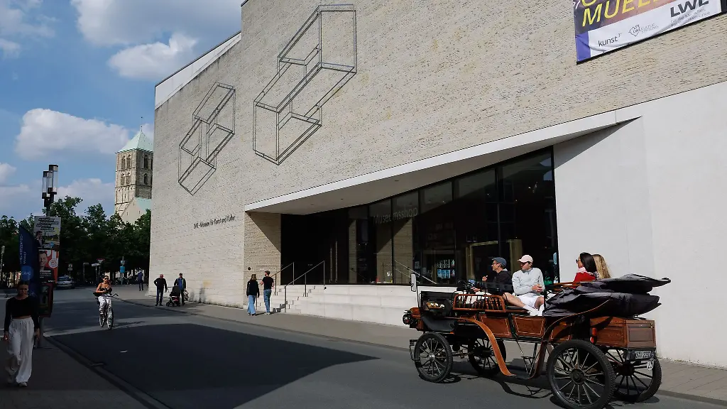 Das-LWL-Museum-fuer-Kunst-und-Kultur-in-Muenster-am-Domplatz-ehrt-Otto-Mueller-zu-seinem-150-Geburtstag-mit-einer-Ausstellung