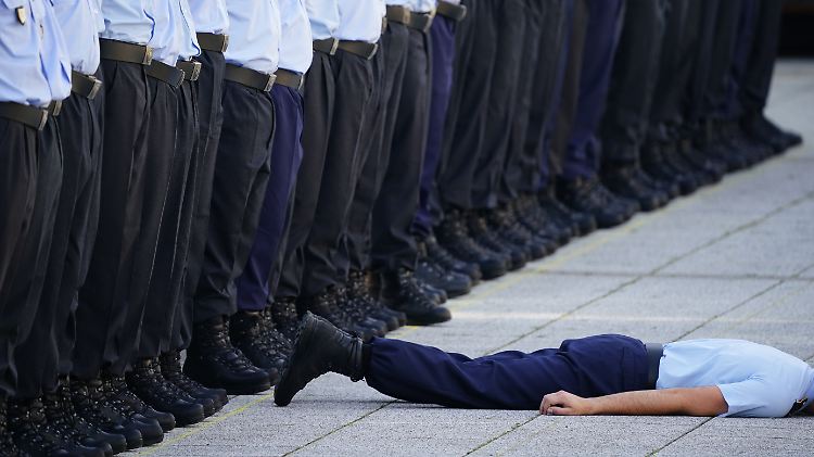 28 Rekruten mit Kreislaufproblemen mussten behandelt werden.