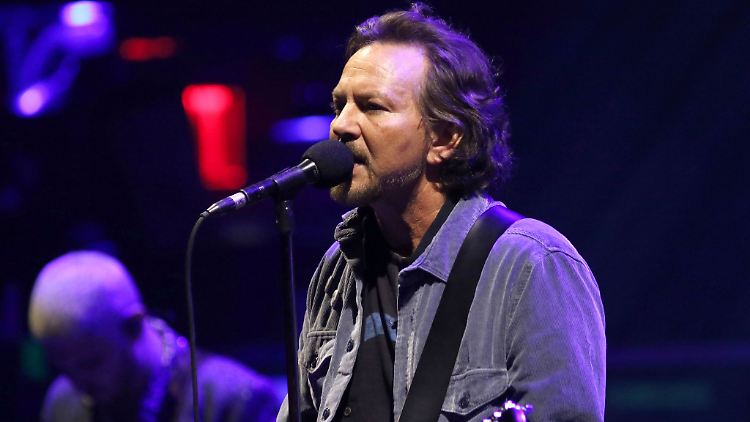 Eddie Vedder leidet unter extremen Wetterbedingungen.