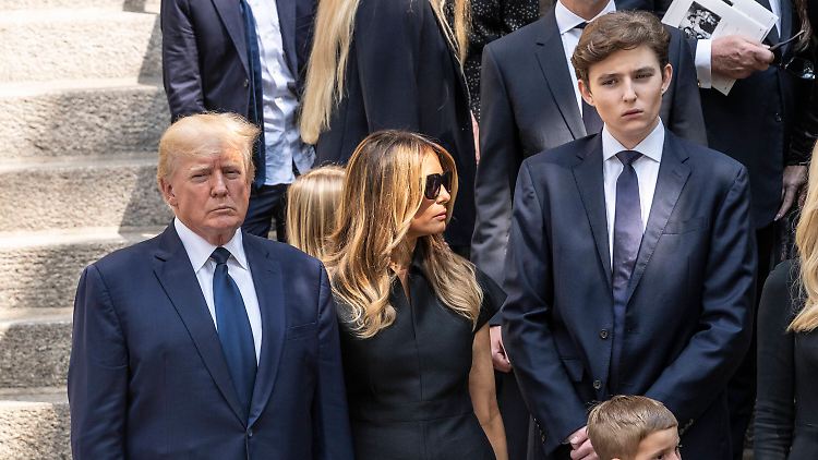 16 Jahre alt: Barron Trump (r.)