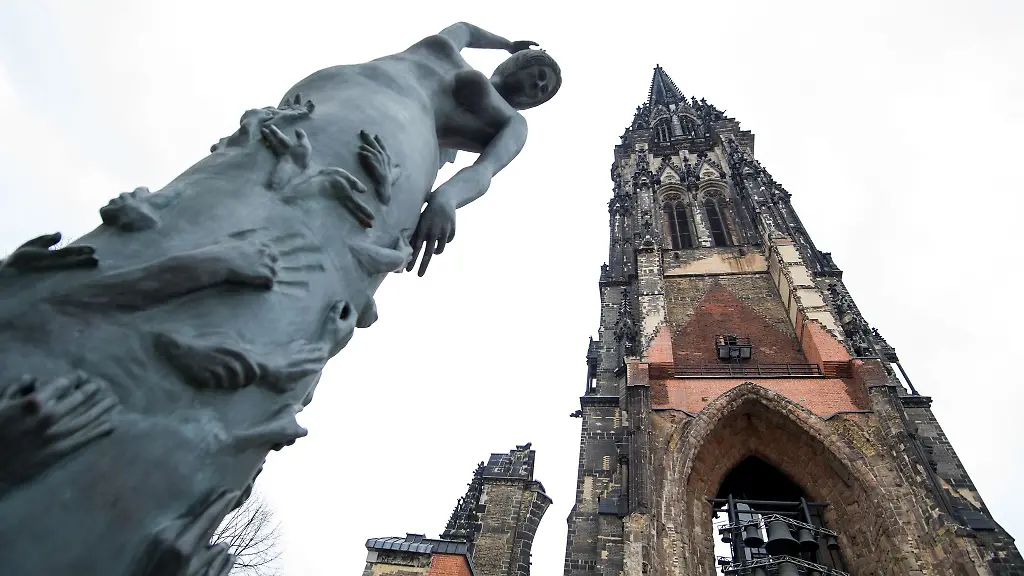 Das-Mahnmal-soll-eine-neue-Freiluftausstellung-bekommen