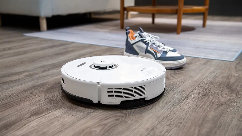Saug-und-Wischroboter-sind-praktische-Helfer-fuer-die-Bodenpflege