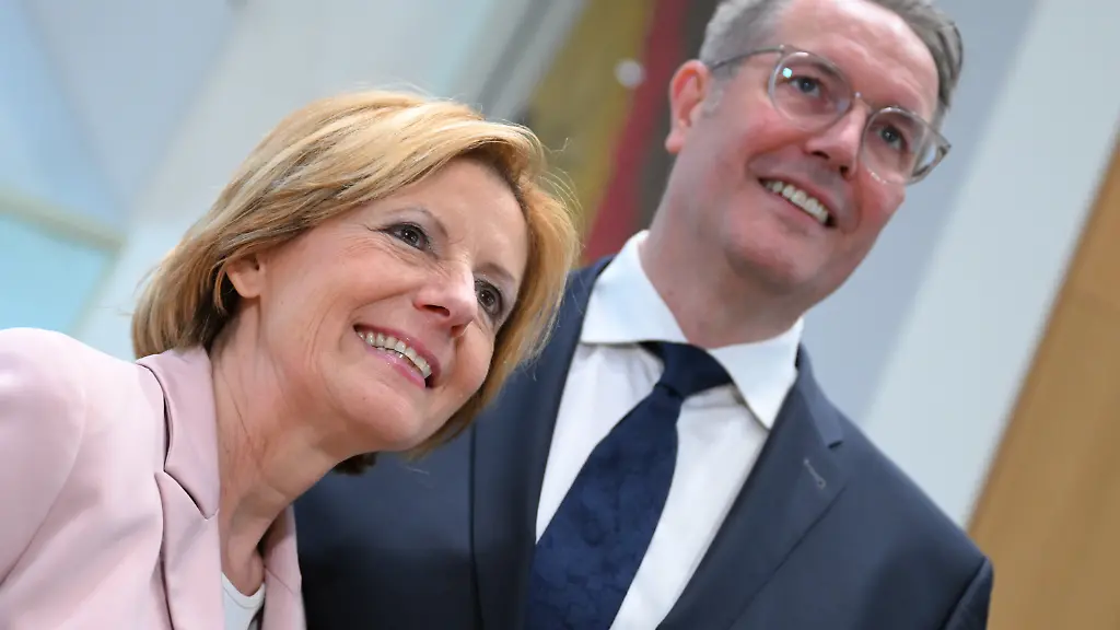 501a35f3c93e3a75ae045e84a63aa11d