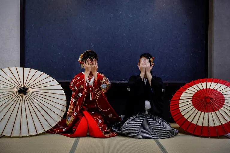 2024-07-08T230045Z-526342356-RC2IT2ASTESB-RTRMADP-3-JAPAN-LGBT-WEDDINGS