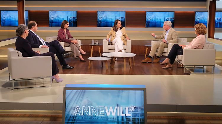 Vor der Sommerpause geht es bei "Anne Will" um die drohende Energiekrise.