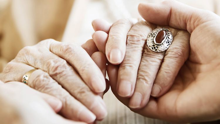 Nur wenige Menschen werden älter als 110 Jahre - im Englischen nennt man sie Supercentenarians.