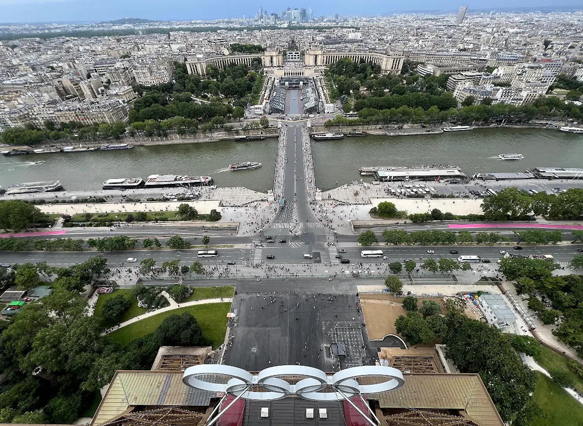 2024-06-29T235802Z-601654592-RC21L8AET3XF-RTRMADP-3-OLYMPICS-2024