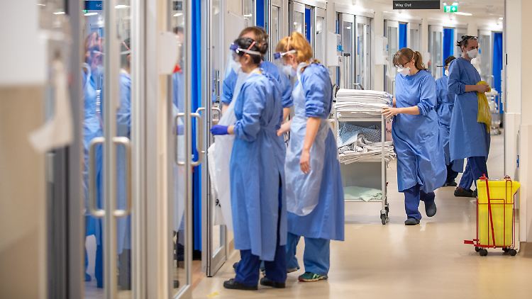 Man werde weiteres Personal einstellen, versicherte das Gesundheitsministerium.