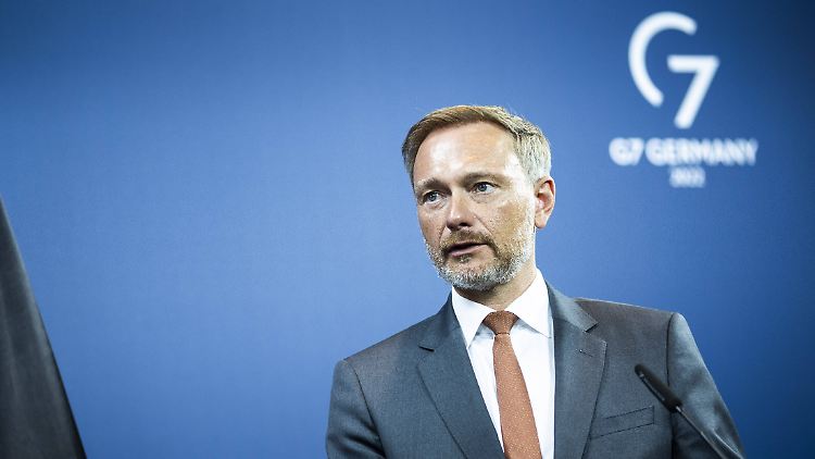 Finanzminister Lindner kann sich vorstellen, die Atomkraftwerke bis 2024 laufen zu lassen.