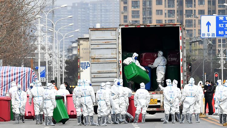 Der Huanan-Markt wurde später geschlossen und komplett desinfiziert.