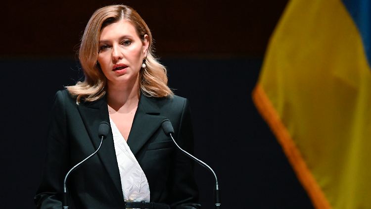 Ob wie hier im US-Kongress oder in der "Vogue": Olena Selenska legt sich für die Ukraine ins Zeug.