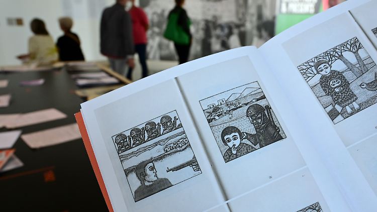 Kritisiert werden Darstellungen in einer Broschüre mit dem Titel "Présence des Femmes", die 1988 in Algier erschienen ist.
