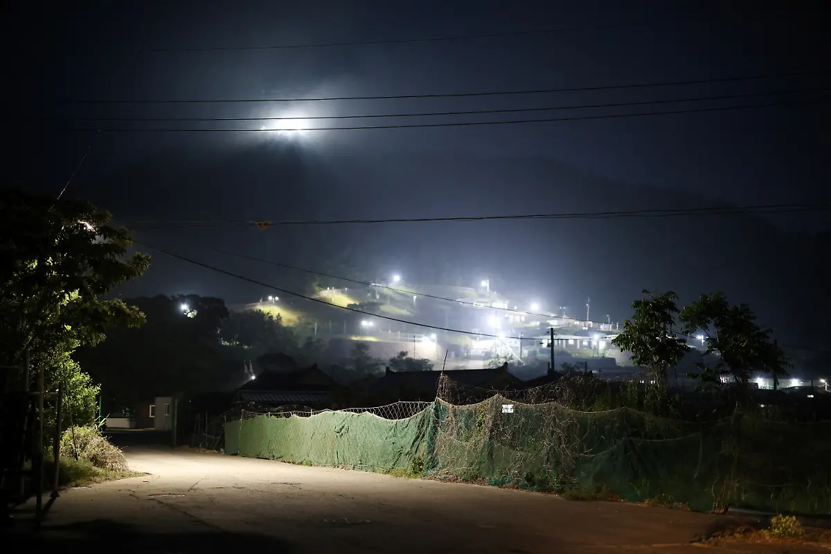 2024-07-01T230051Z-1330422233-RC2BW7ABPG4N-RTRMADP-3-SOUTHKOREA-ISLAND-DEER