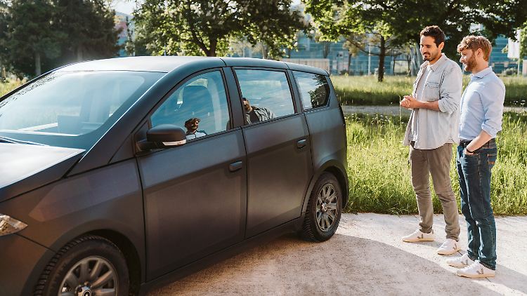 Mit dem Münchner Startup Sono Motors stellt sich auch ein deutsches Unternehmen dem Konkurrenzkampf in der Elektromobilität.