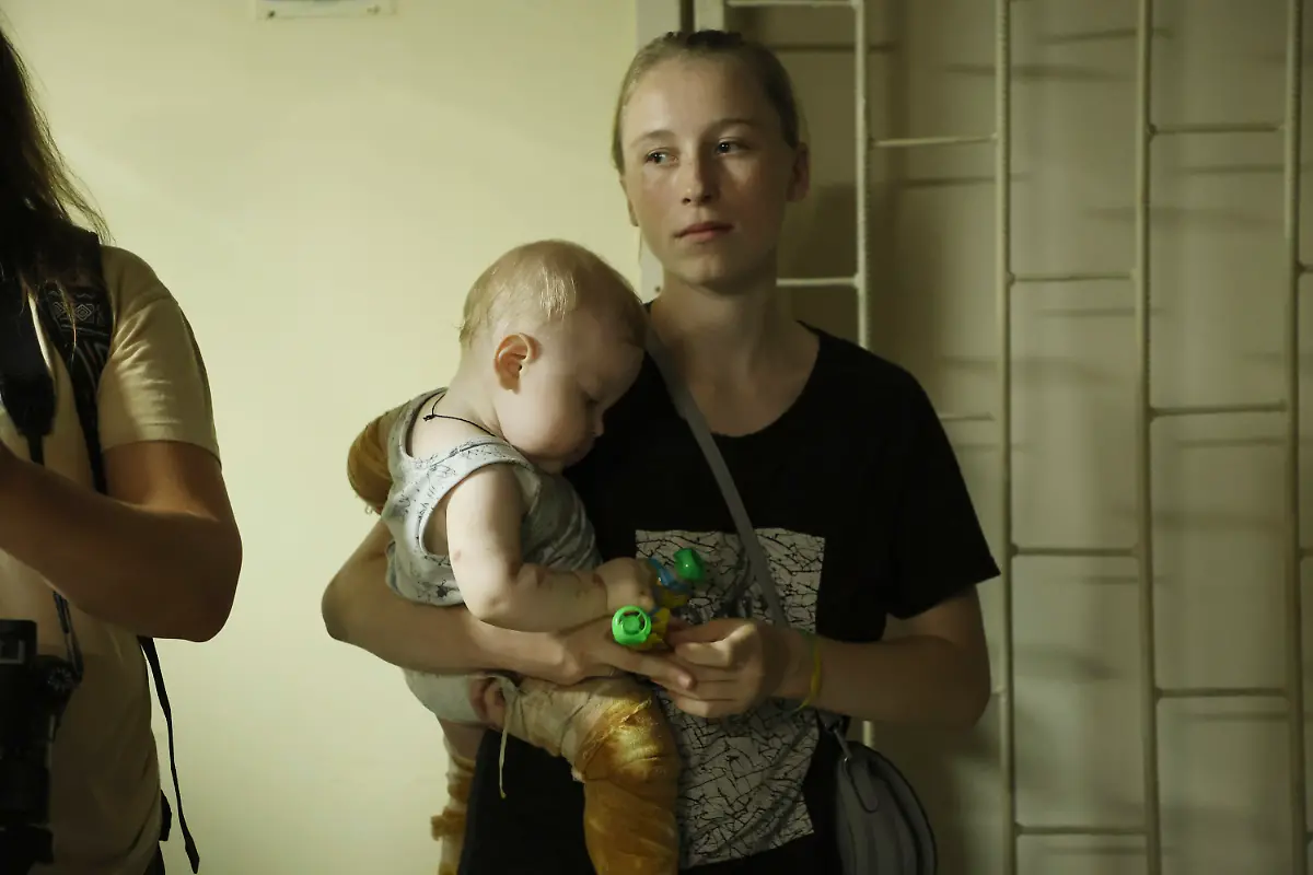 48262d5bd32d358cf294c37c0cbee405