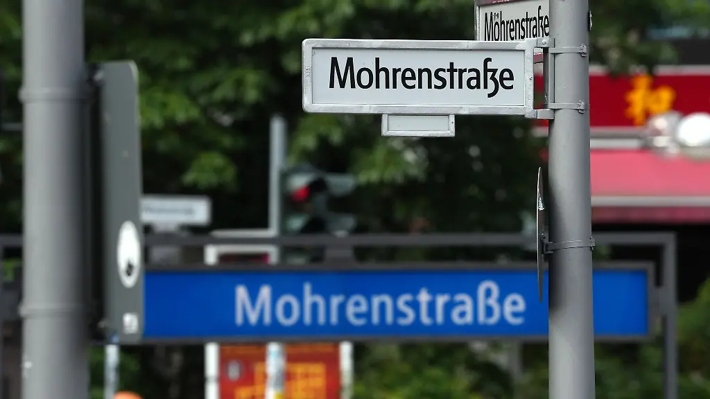 Mohrenstrasse-in-Berlin-Mitte