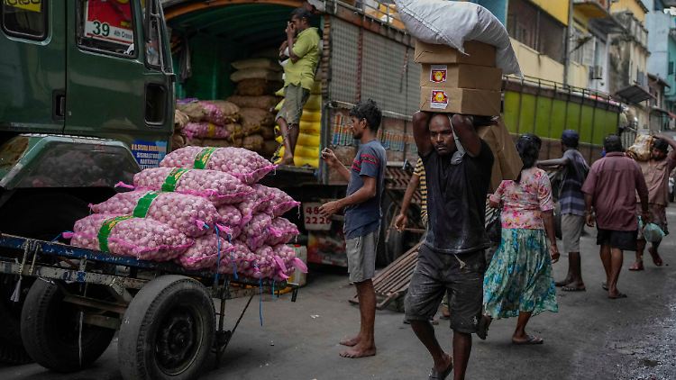 Der zahlungsunfähige Krisenstaat Sri Lanka hofft auf baldige Finanzhilfe seines wichtigen Gläubigers China.