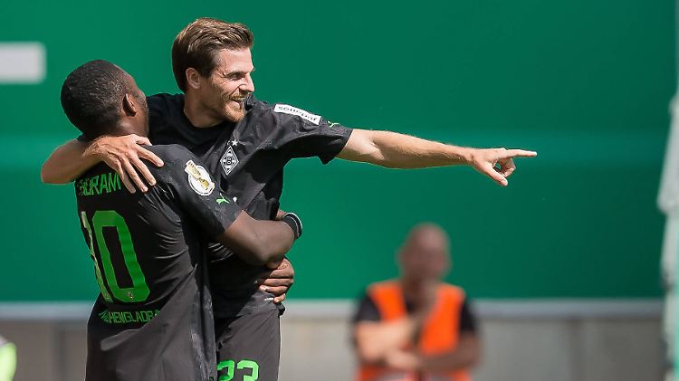 Gleich neun Mal konnte Gladbach in der regulären Spielzeit jubeln. Nach dem Abpfiff begann dann das Bangen um Stindl.