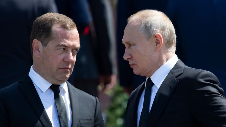 Dmitri Medwedew und Wladimir Putin planen anscheinend bereits die nächsten russischen Eroberungsfeldzüge.