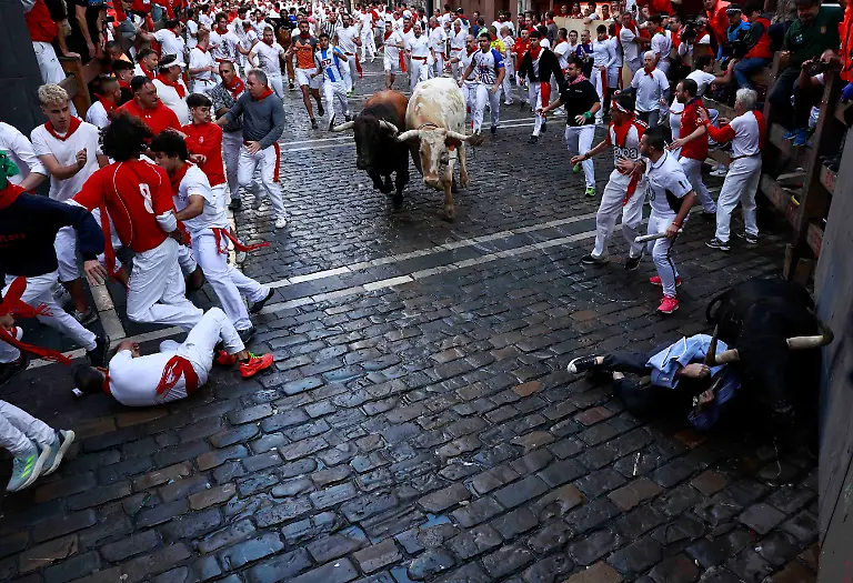 70d036aa5ec773a6638bae55156ecd74