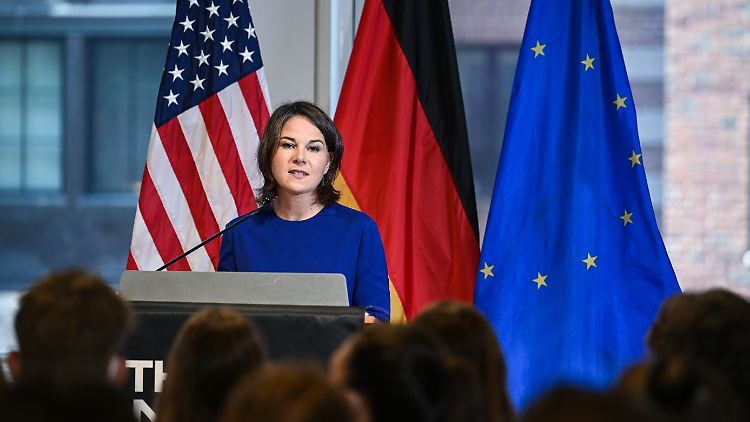 Baerbock warb für eine transatlantische "Partnerschaft in Führung".