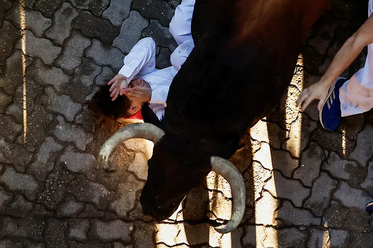 720881125a45345c5c444f193fd271bb