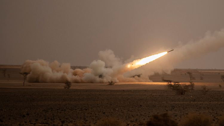 Von den USA gelieferte HIMARS-Raketen werden von der Ukraine für Angriffe auf für die russischen Besatzer wichtige Infrastruktur genutzt.