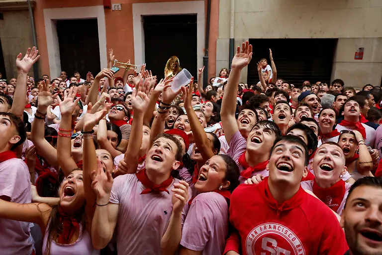 52803f05e8a37abe52e2dc1ec36e753b