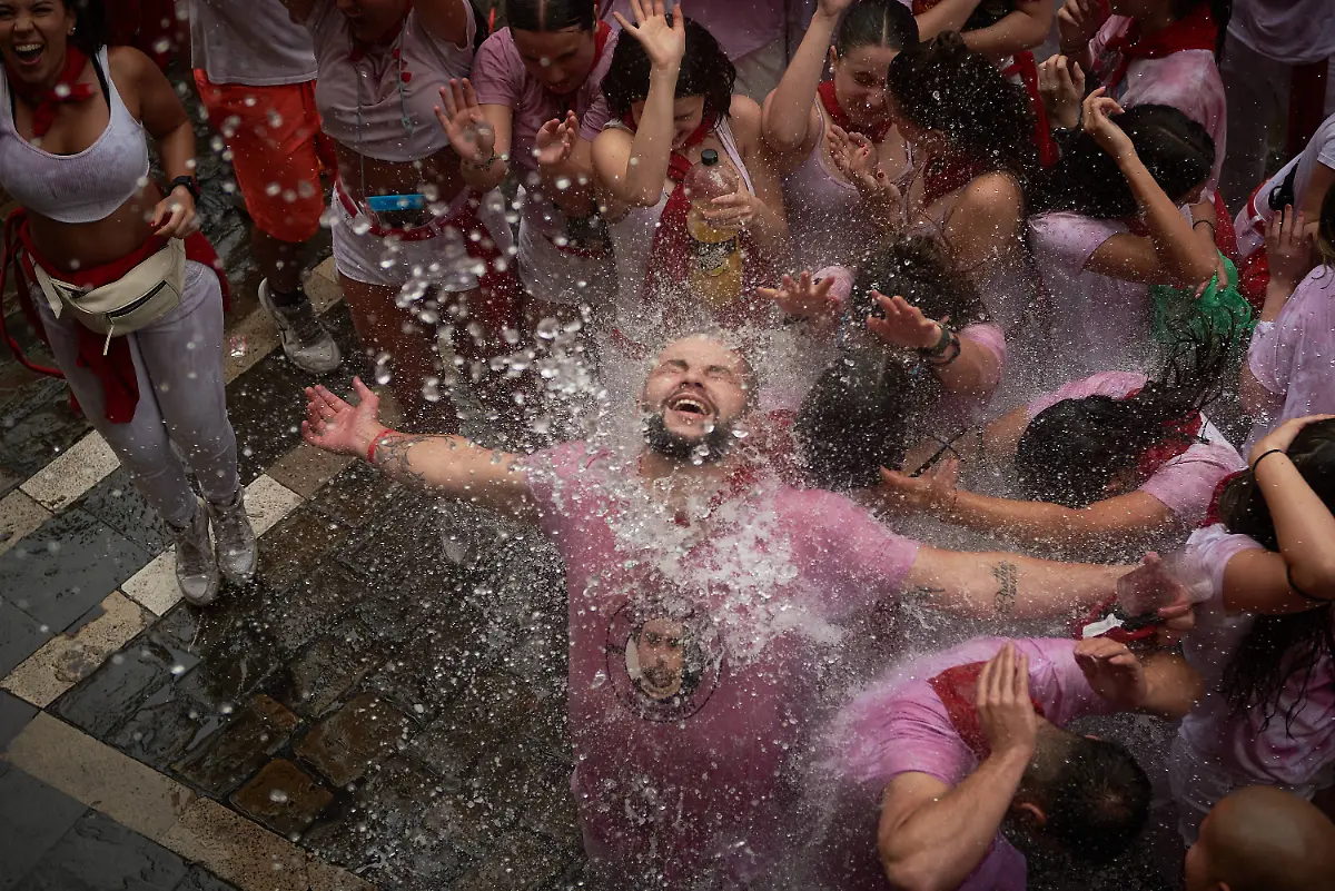 76bcb74c54fa4bea35d82b46c92bf9de