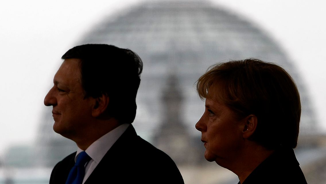 EU-Kommissar Barroso und Bundeskanzlerin Merkel nähern sich beim Thema Rettungsschirm langsam an.