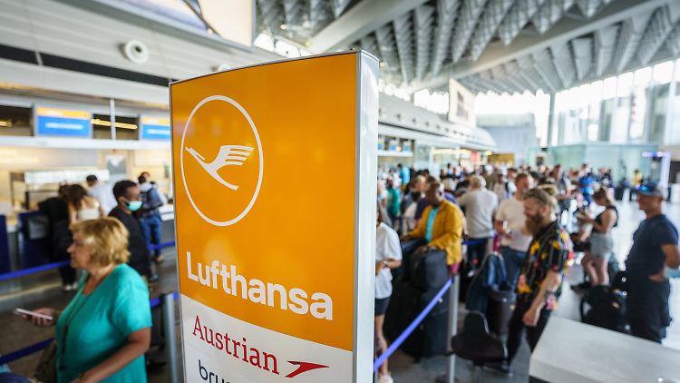 Künftig dürfte die Lufthansa wieder weniger Privatreisende befördern, dafür aber wieder mehr Geschäftskunden.