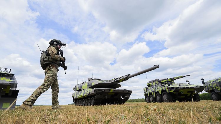 Bei Rheinmetall füllt das Militär nach dem Angriff auf die Ukraine die Bestellbücher erheblich.