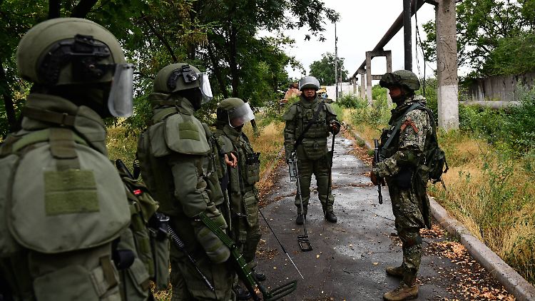 Russland soll Militärtechnik und zusätzliche Kräfte an der ukrainisch-belarussischen Grenze stationiert haben.
