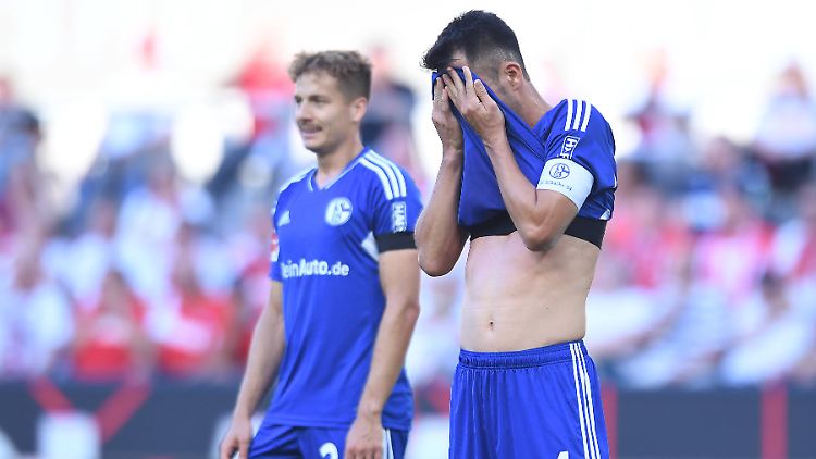 Lange Gesichter bei Schalke 04.