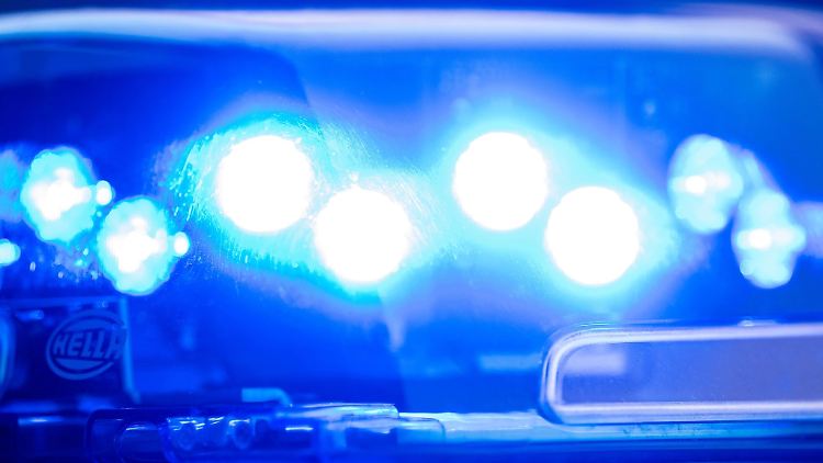 Die Polizei sieht Anhaltspunkte für die Einnahme von Drogen bei dem Verstorbenen.