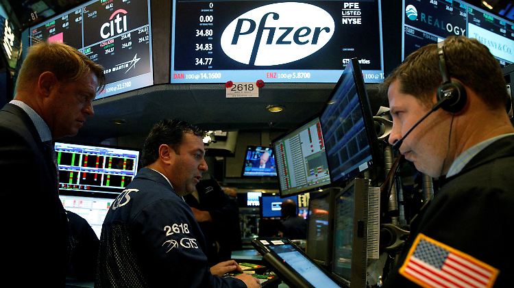 Für Pfizer geht es am Montag um 0,6 Prozent nach oben.