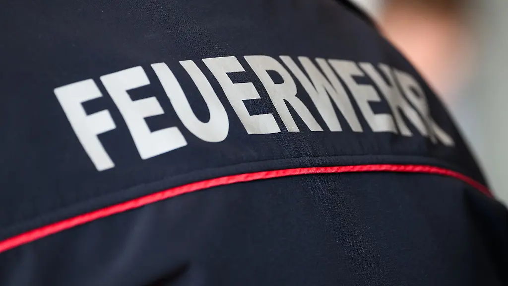 Sieben-Mitarbeiter-bei-Brand-in-einer-Firma-in-Goerlitz-verletzt