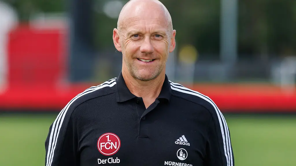 Co-Trainer-Frank-Steinmetz-wechselt-vom-1-FC-Nuernberg-zum-SV-Wehen-Wiesbaden-Archivbild