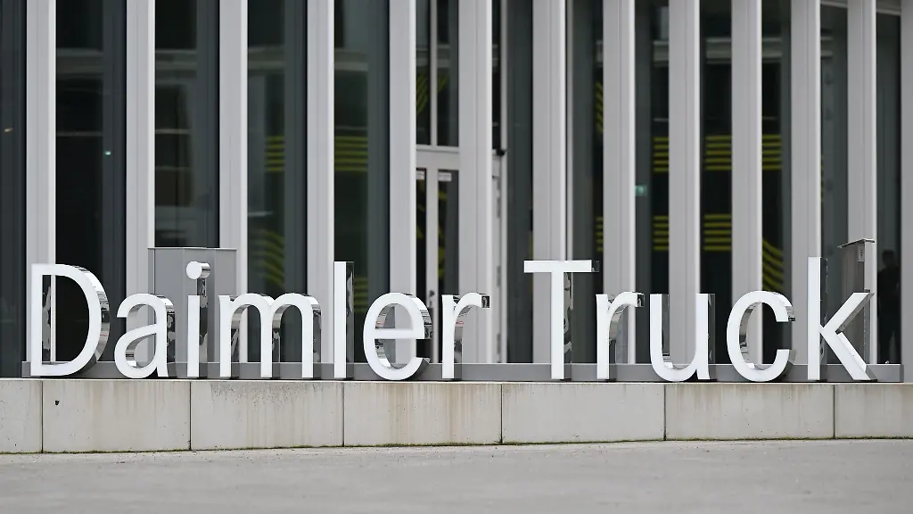 Der-Bau-einer-Batteriezellenfabrik-in-den-USA-hat-begonnen-Dort-sollen-kuenftig-mehr-als-2000-Menschen-arbeiten