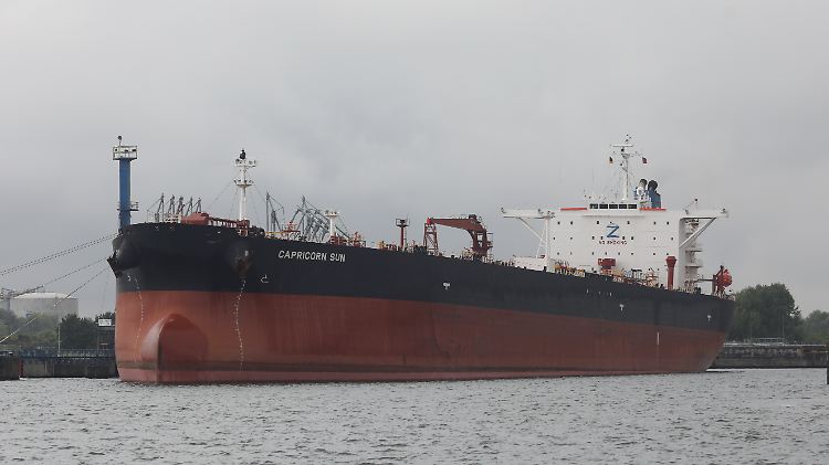 Die "Capricorn Sun" hat Öl nach Rostock geliefert.