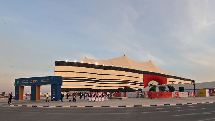 Das Al-Bayt-Stadion ist der Austragungsort des Eröffnungsspiels.