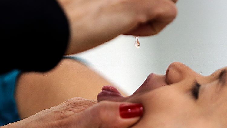 Bei Ungeimpften kann das Polio-Virus schwere Lähmungen verursachen.