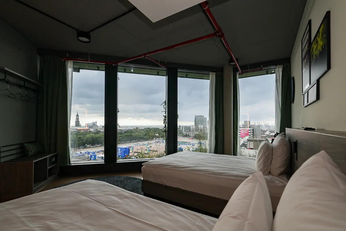 f13eb933e6b7b4fcd2422287b1b06400