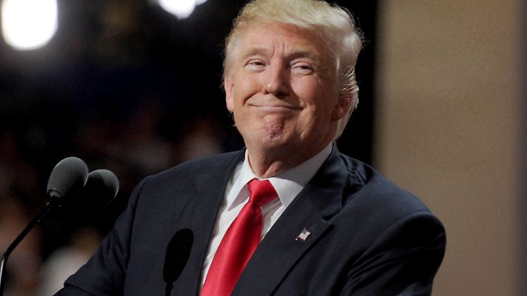 Beantwortete nur die Frage nach seinem Namen und verweigerte sonst die Aussage: Ex-US-Präsident Donald Trump.
